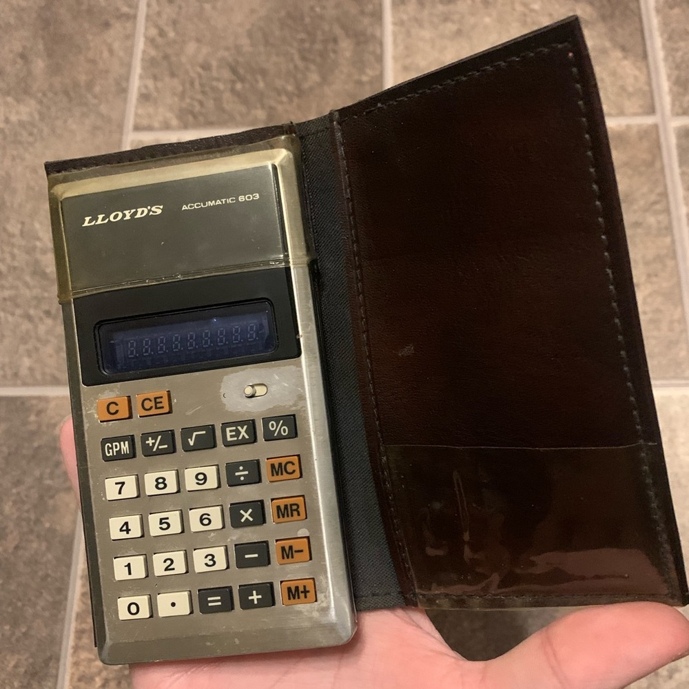 Vintage 1970's LLOYD'S ACCUMATIC 603 Calculator W Case - Tested Working